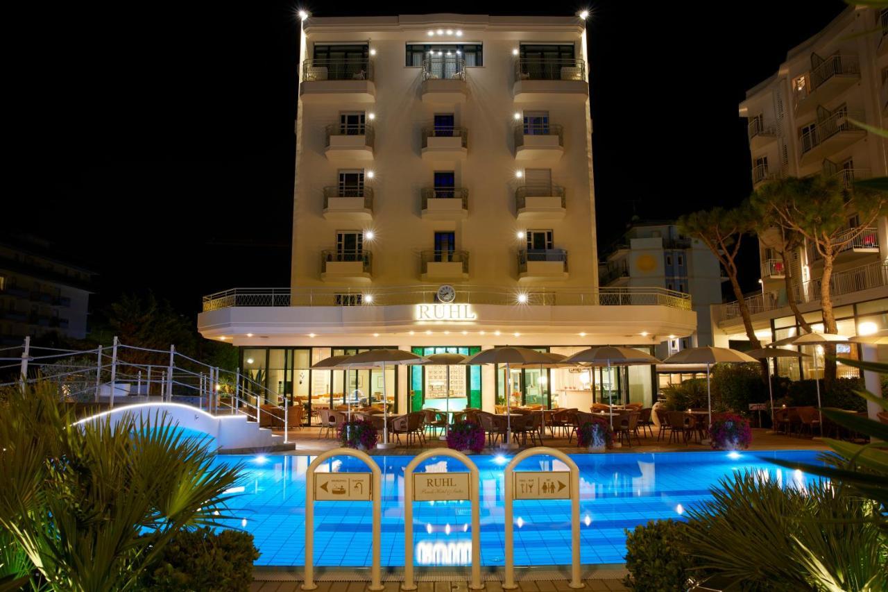 Ruhl Beach Hotel & Suites ليدو دي يسولو المظهر الخارجي الصورة