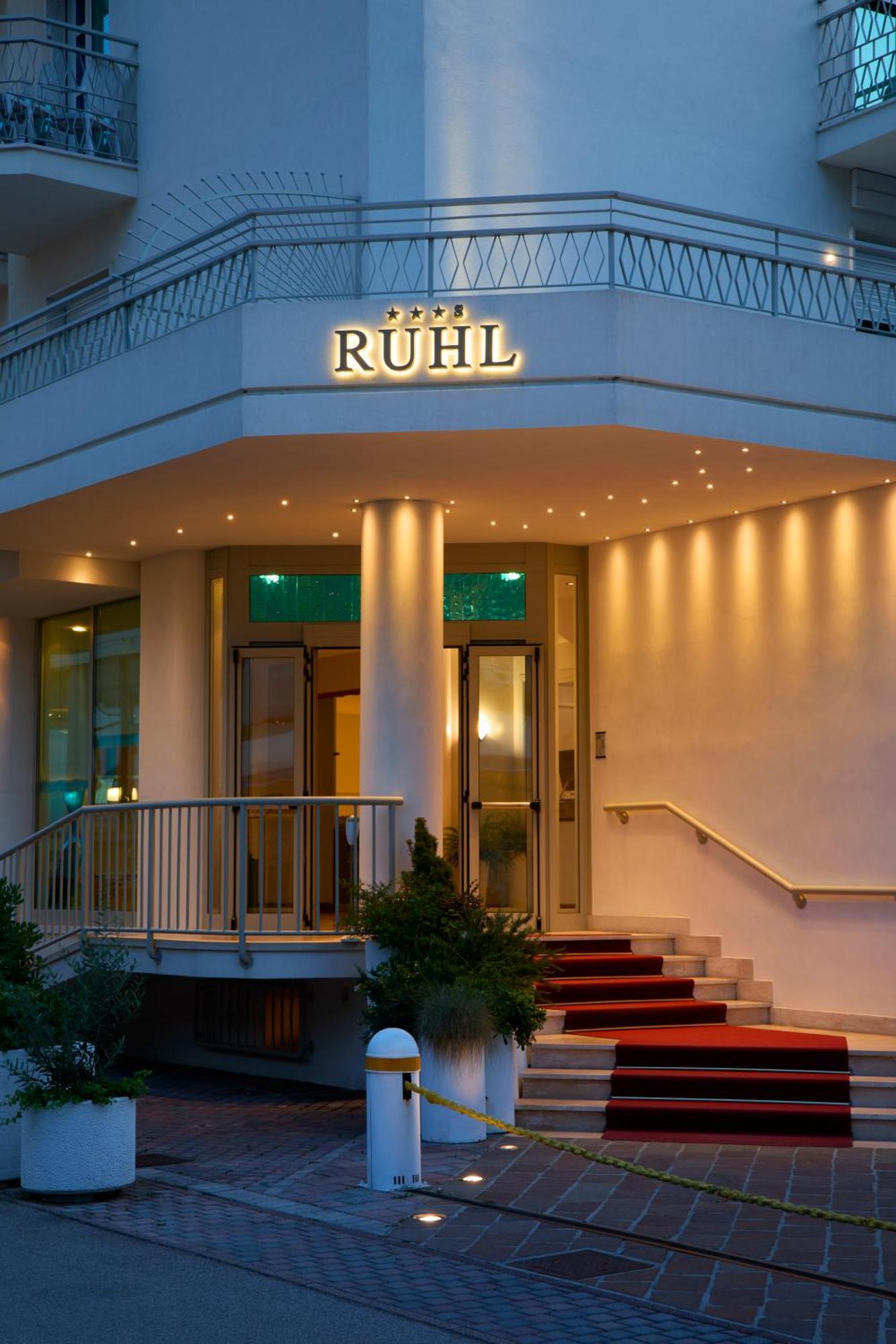 Ruhl Beach Hotel & Suites ليدو دي يسولو المظهر الخارجي الصورة