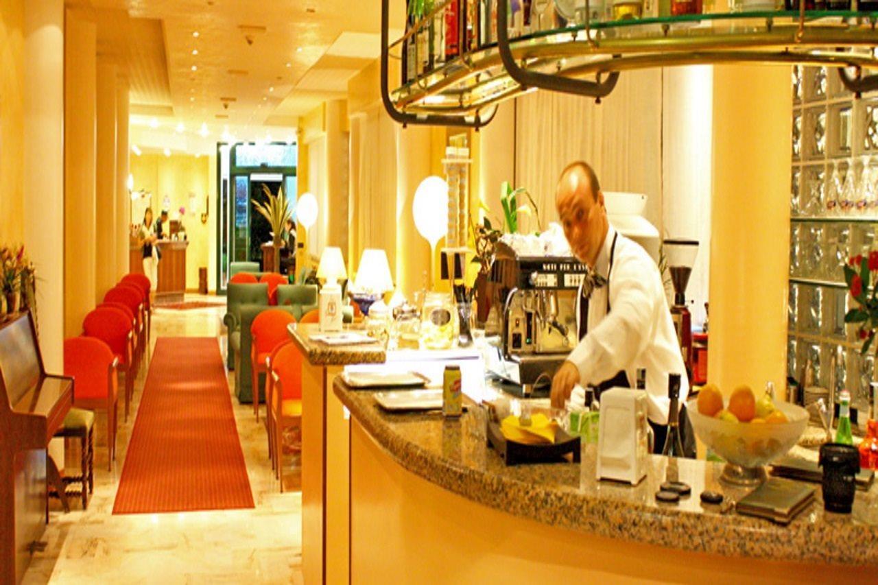 Ruhl Beach Hotel & Suites ليدو دي يسولو المظهر الخارجي الصورة