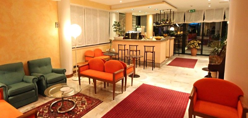 Ruhl Beach Hotel & Suites ليدو دي يسولو المظهر الخارجي الصورة