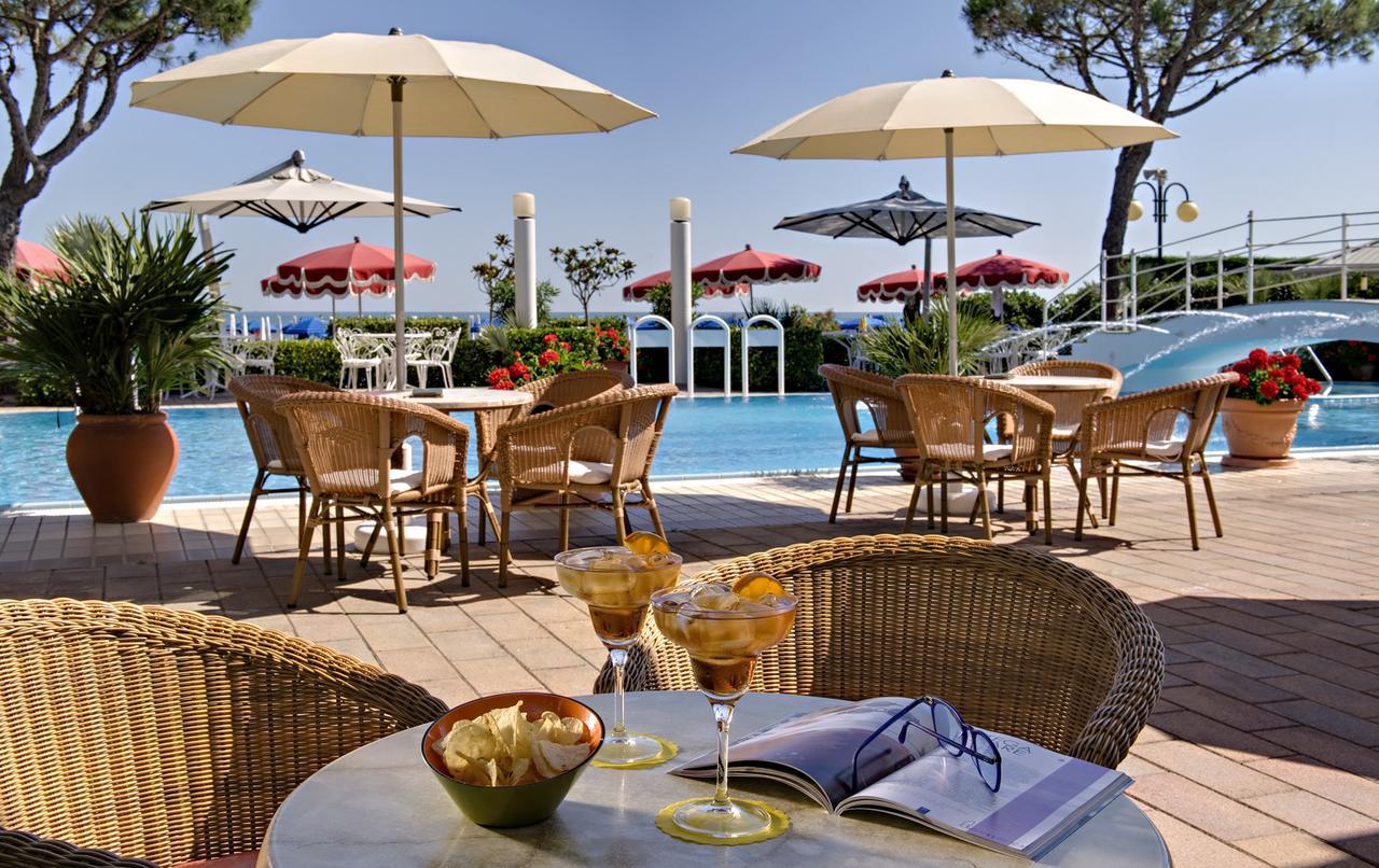 Ruhl Beach Hotel & Suites ليدو دي يسولو المظهر الخارجي الصورة