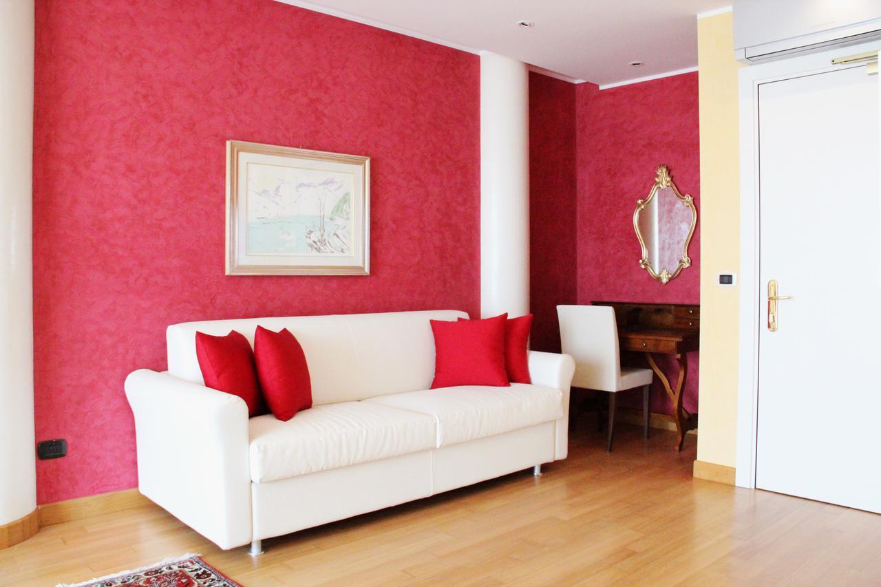 Ruhl Beach Hotel & Suites ليدو دي يسولو المظهر الخارجي الصورة